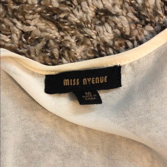 Cream Kimono - Picture 2 of 4